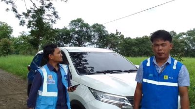 PLN Cabang Bumi Abung Turun Gunung Menanggapi Keluhan Warga Desa Cempaka Timur Dusun Tabak Jaya